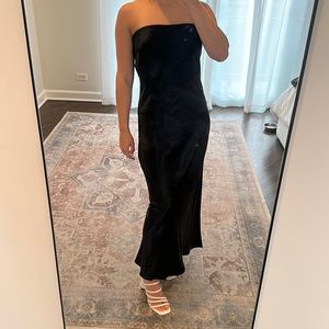 Black silk strapless REFORMATION dress brand new never worn size 6